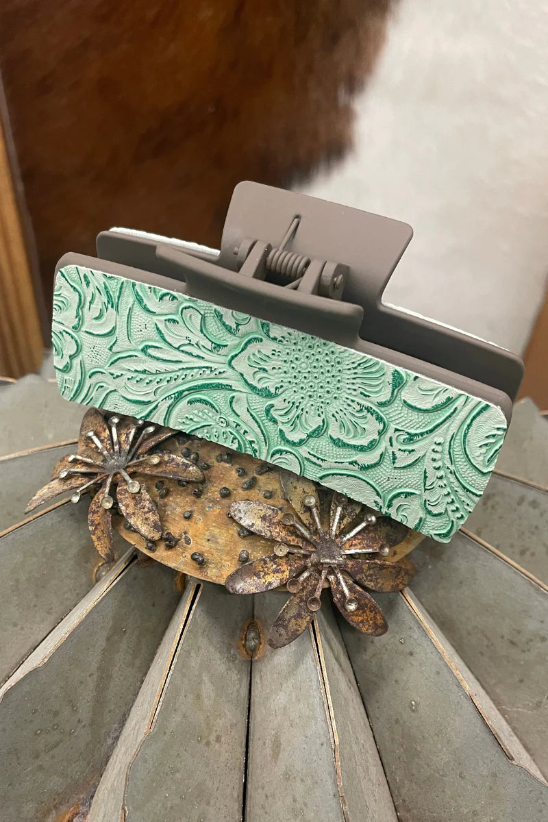 Tooled Claw Clip INS