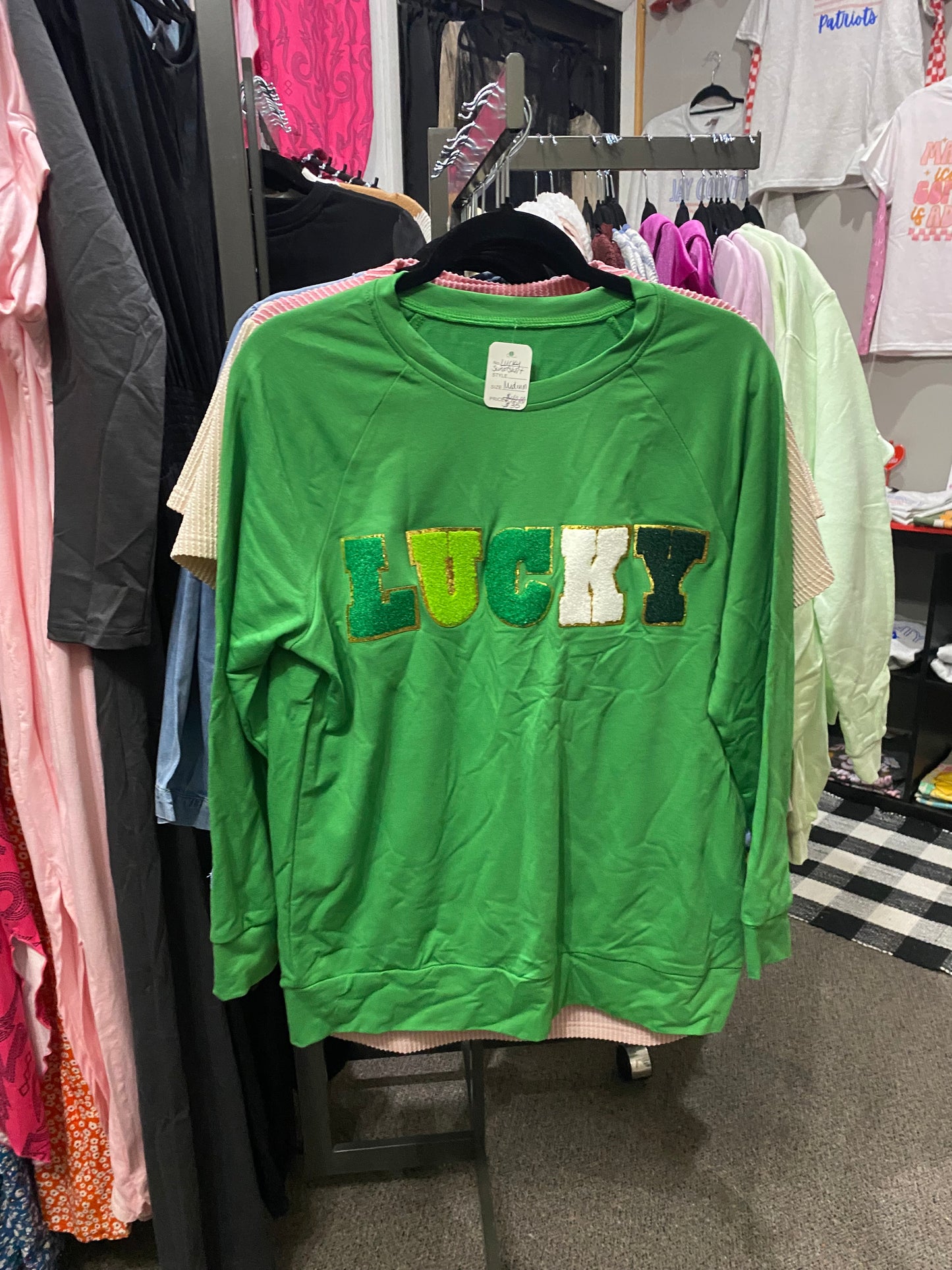 Green LUCKY patch long sleeve INS