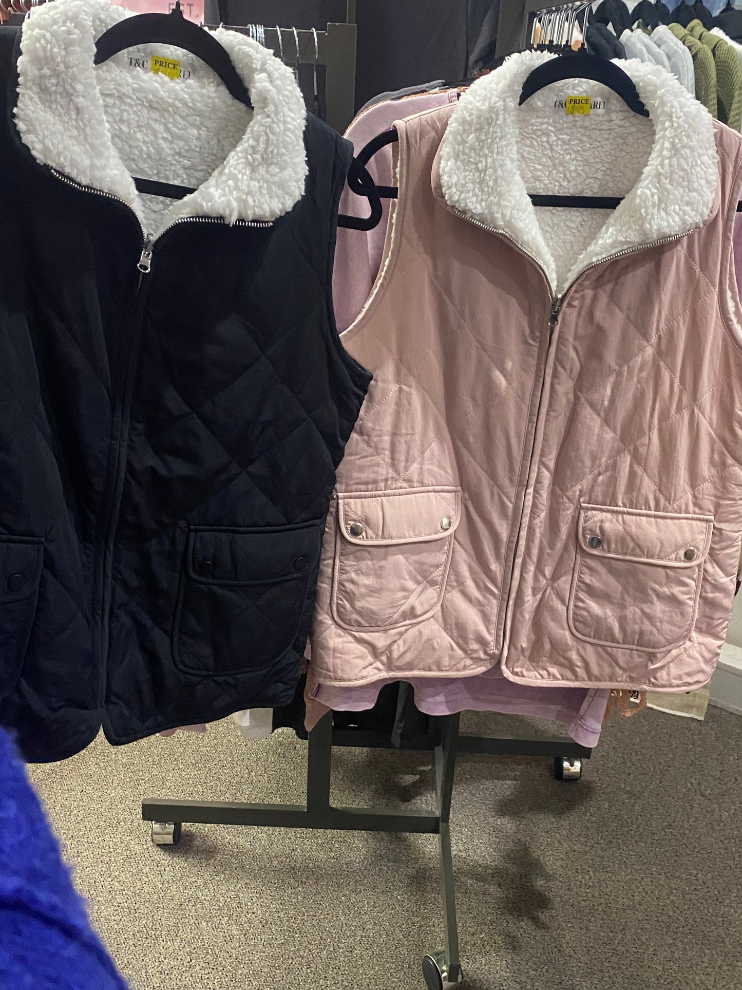 Black Fleece Lined Vest INS