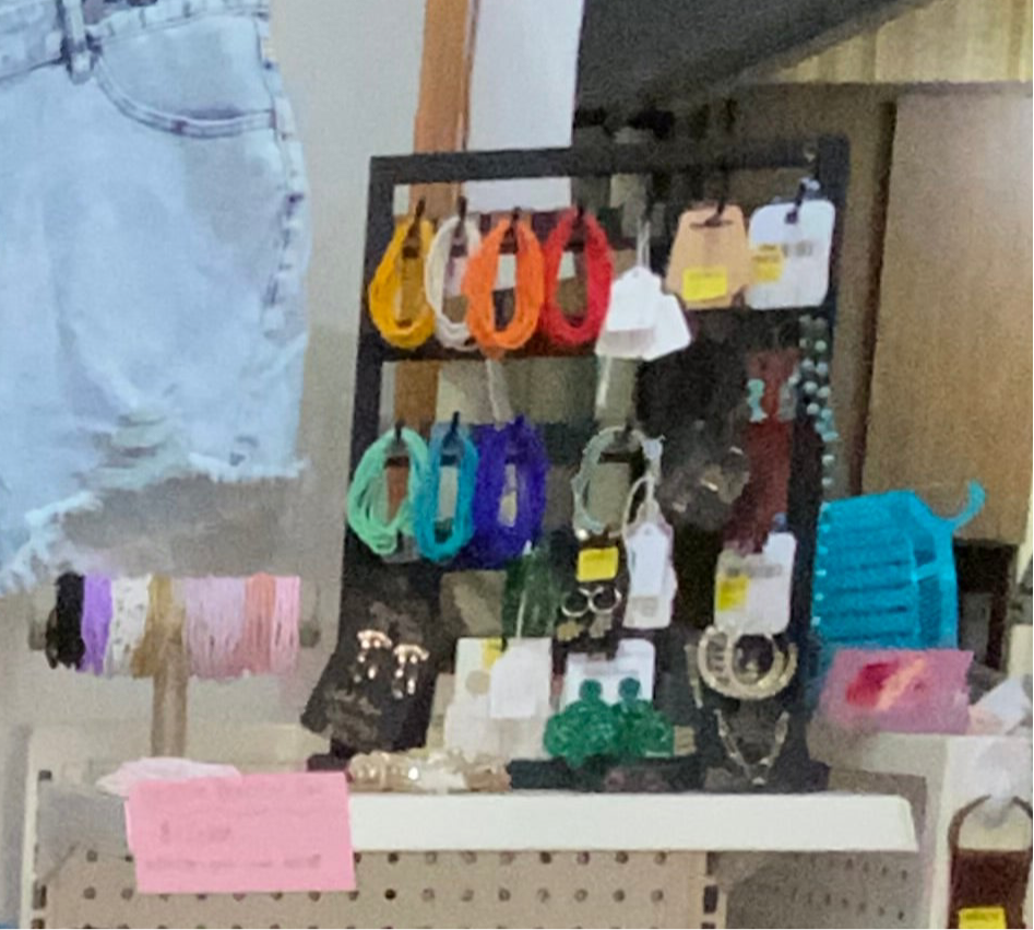 $1 Bracelet Bar