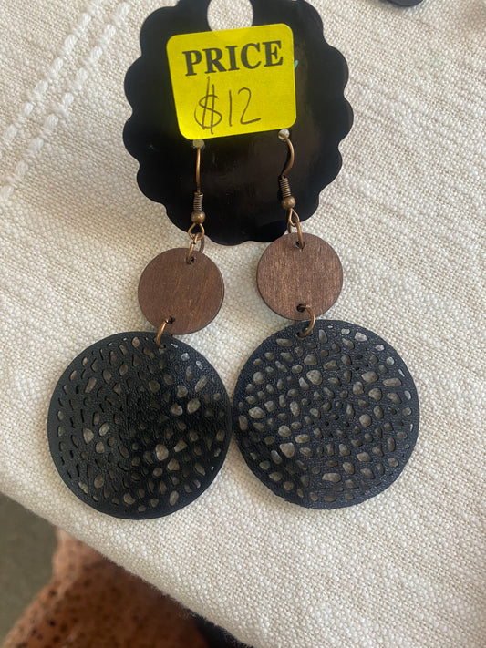 Brown and Black Dangle earrings INS