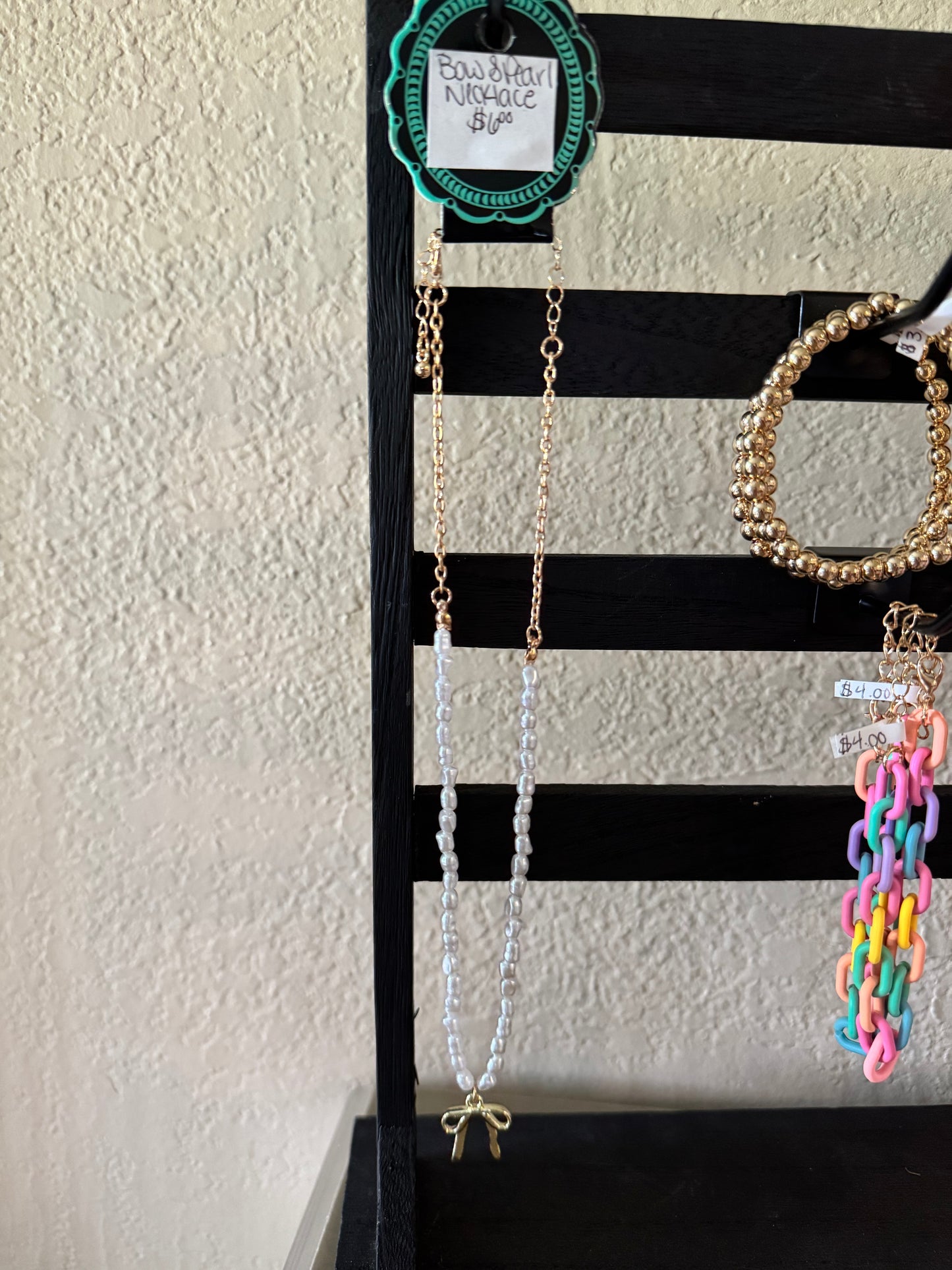 Bow and Pearl Necklace INS