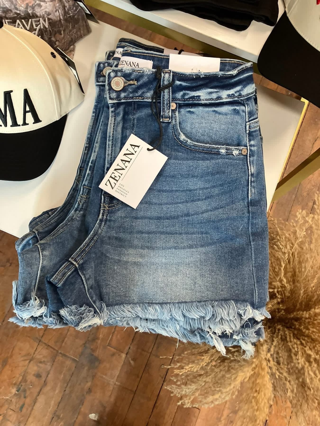 Zenana Frayed Hem Denim Shorts INS