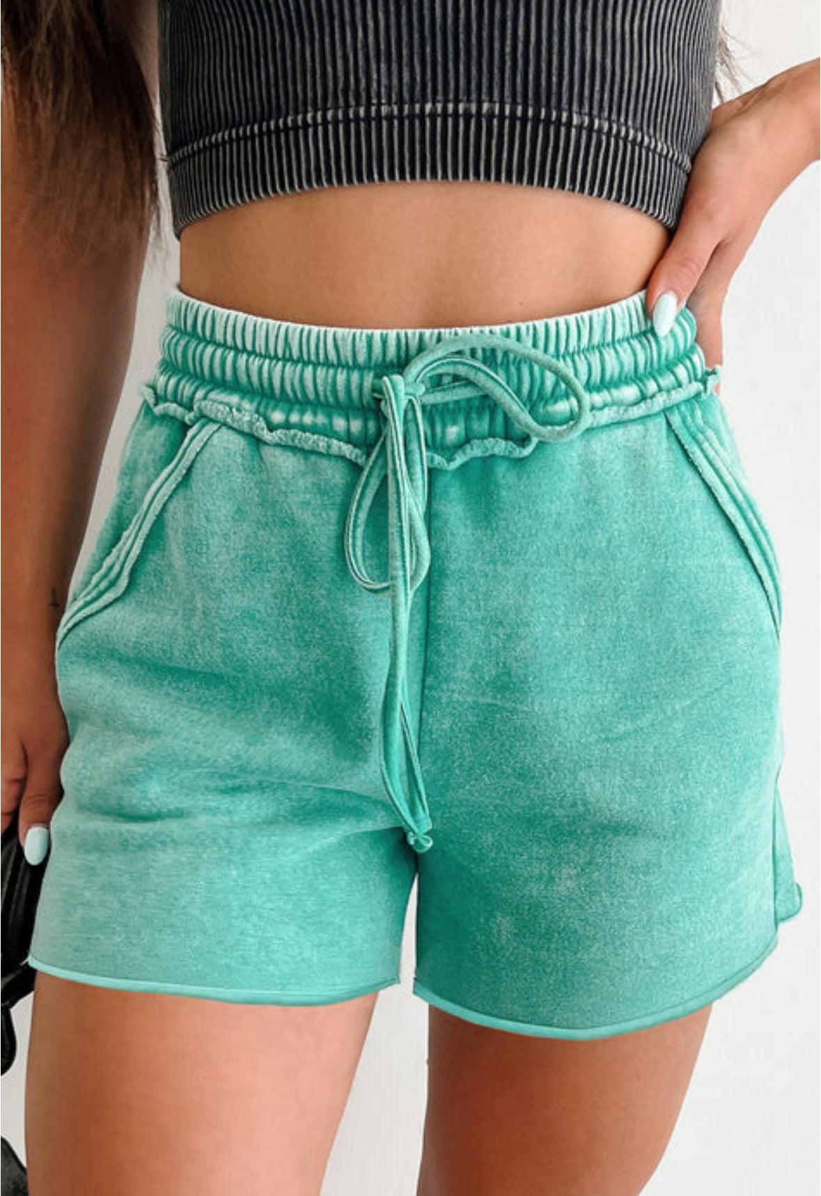 Mineral Wash Raw Cut Shorts INS