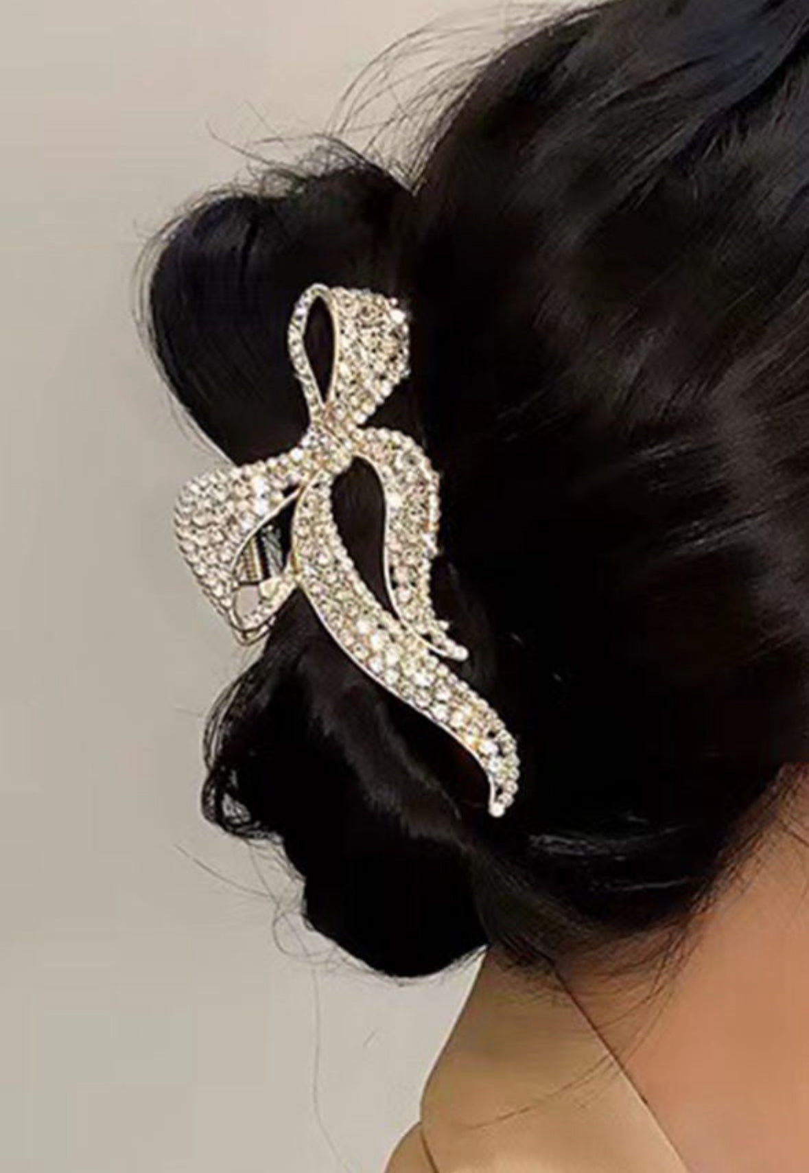 Sequin Bow Clip LT